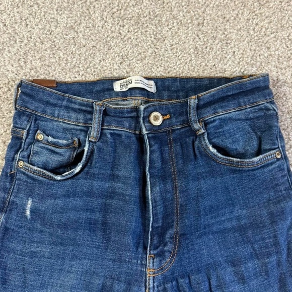 Like New Dark Blue ZARA Trafaluc Authentic Denim Skinny Raw Jeans – Size 6 (28) - Picture 3 of 7